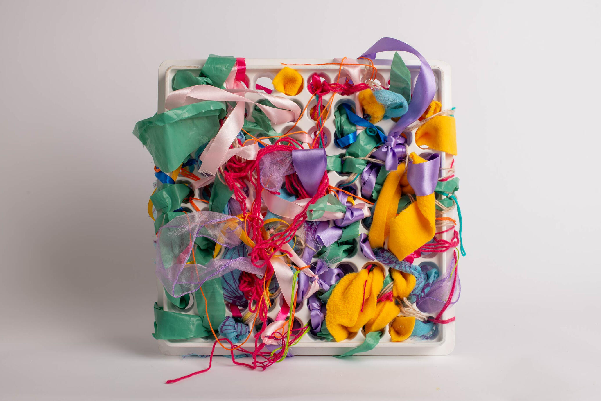 overflow: grid [2024] Found plastic, found fabrics